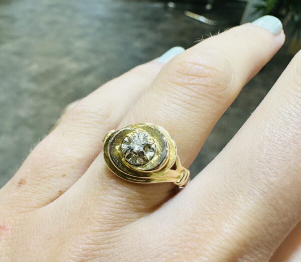 bague ancienne tourbillon